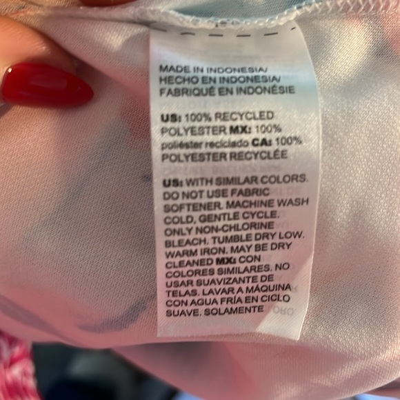 Chico’s Floral Top Flutter Sleeves Sporty Moisture Wicking Chicos 3 = XL - Picture 8 of 10